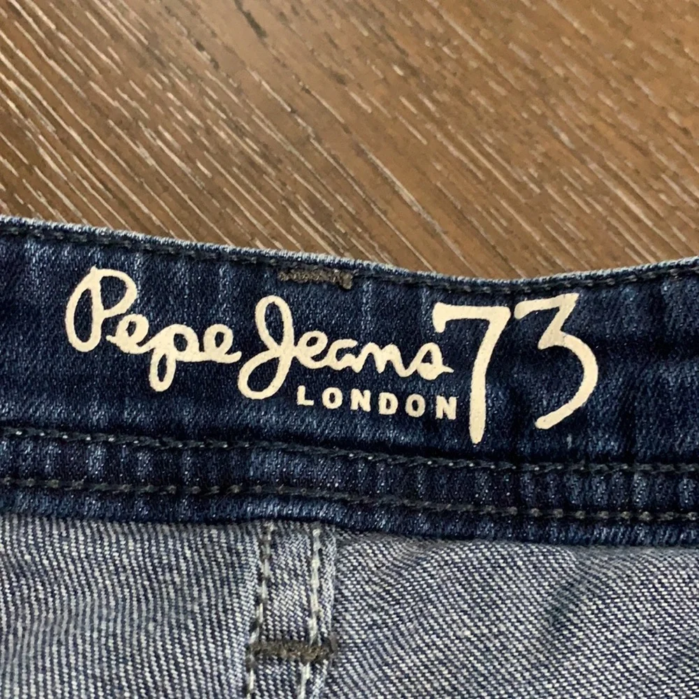 Pepe Jeans London distressed medium wash blue denim jeans Size 30